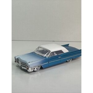 JADA Toys 1:24‎ Scale Die Cast Model Car 1963 CADILLAC Low Rider Two Toned Blue